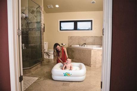Up, In & Over™ Baby Duschbadewanne 86 x 86 x 25 cm - Höfer Chemie GmbH